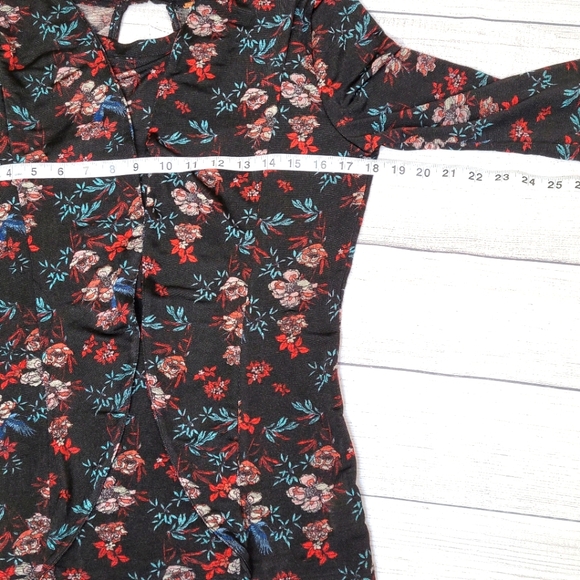 Free People Blouse Black Floral Dock Street Comb Ruffle Women's Small Shirt Top - Picture 9 of 13